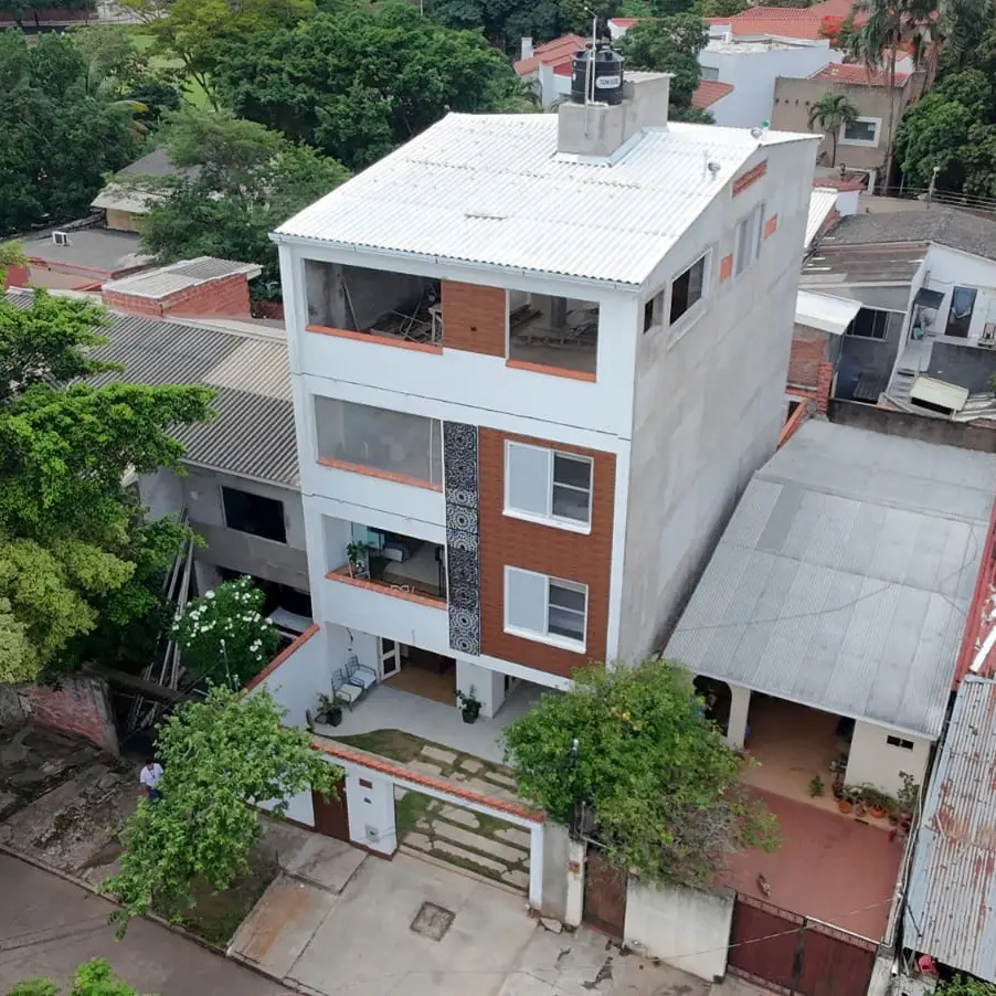 🏢 Edificio en Venta – Av. Banzer entre 2do y 3er anillo